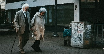 Mire vágynak az idősebb társkeresők?